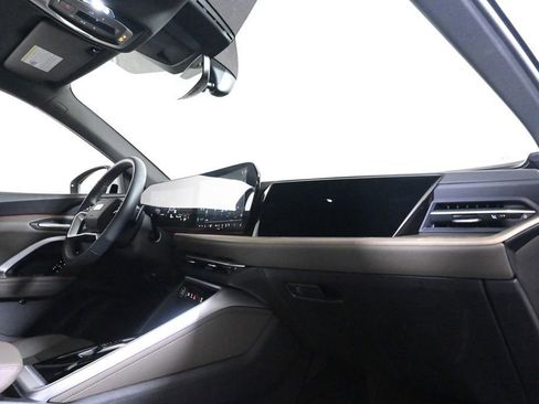 Used 2025 Audi Q5 Premium w/ Convenience Package AWD/4WD image 15