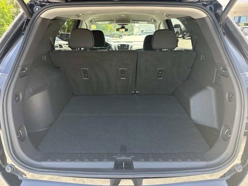 Used 2022 Chevrolet Equinox LT FWD image 18
