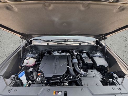 Used 2024 Hyundai Santa Fe SEL FWD image 13