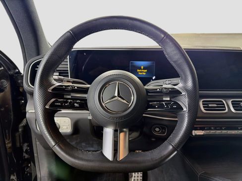 Used 2025 Mercedes-Benz GLS 450 4MATIC image 13