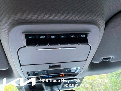 Used 2023 Ford F250 Lariat w/ FX4 Off-Road Package AWD/4WD image 27