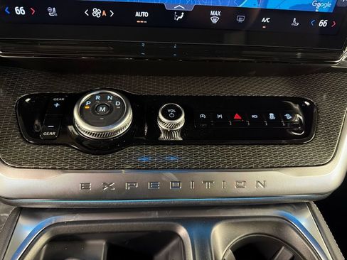 New 2027 Ford Expedition Max Platinum w/ Stealth Appearance Package AWD/4WD image 14