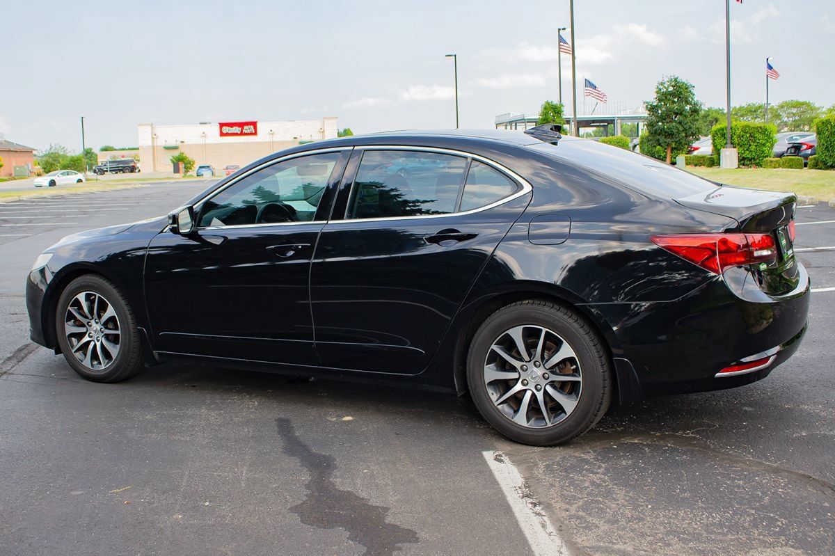 Used 2015 Acura TLX w/ Technology Package FWD image 6