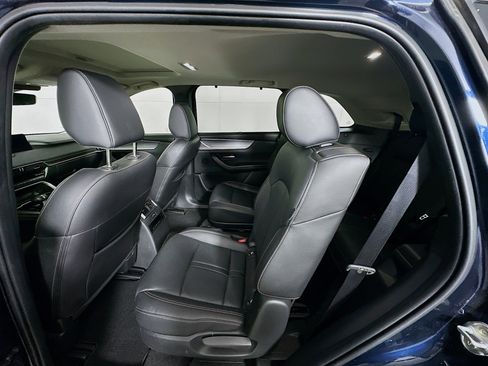 Used 2025 MAZDA CX-90 3.3 Turbo w/ Preferred Package image 30