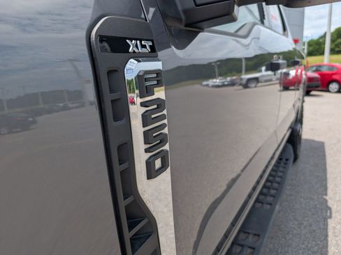 Used 2024 Ford F250 XLT w/ Tremor Off-Road Package AWD/4WD image 9