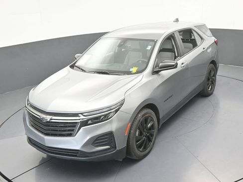 Used 2023 Chevrolet Equinox LS w/ Midnight Edition FWD image 41