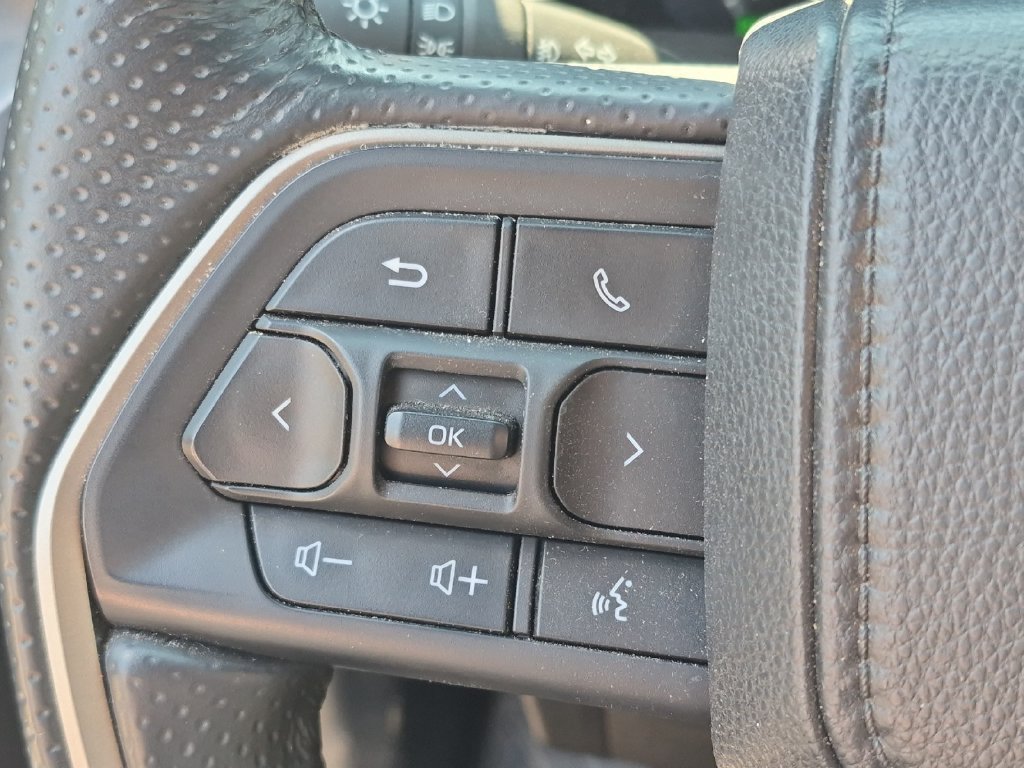 Used 2025 Toyota 4Runner TRD Off-Road AWD/4WD image 24