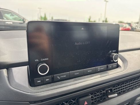 Used 2025 Honda Accord SE image 22