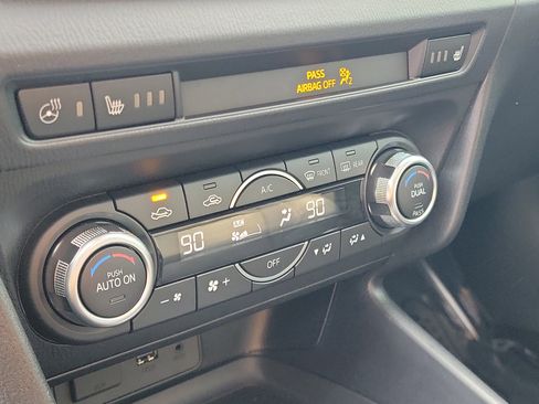 Used 2018 MAZDA MAZDA3 Grand Touring w/ Premium Equipment Package image 29