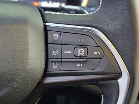 New 2026 Jeep Grand Cherokee L Limited AWD/4WD image 15