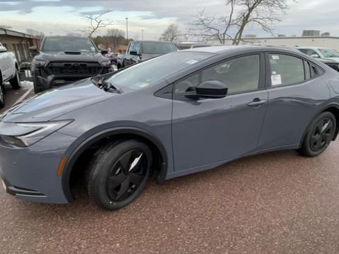 New 2026 Toyota Prius Plug-In Hybrid image 6