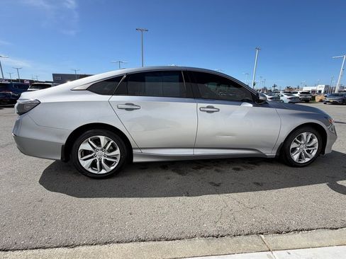 Used 2019 Honda Accord LX image 7