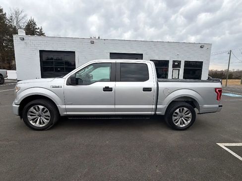 Used 2017 Ford F150 XL w/ Equipment Group 101A Mid image 3