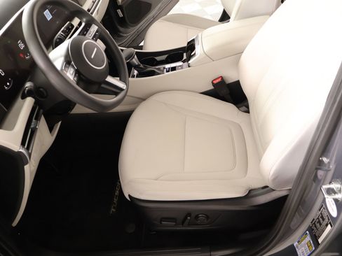 Used 2026 Hyundai Tucson SEL FWD image 11