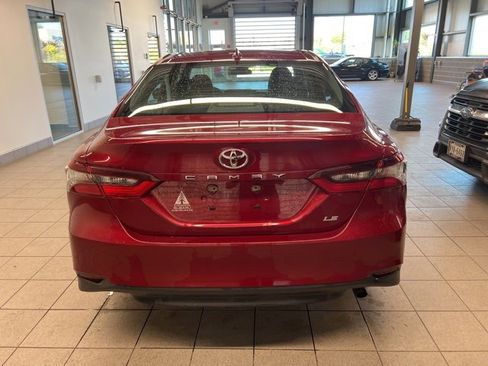 Used 2021 Toyota Camry LE image 6