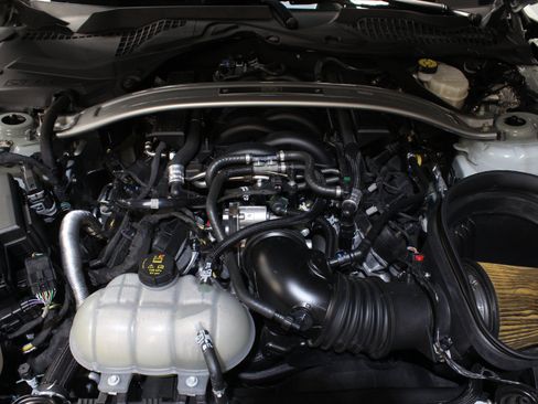 Used 2023 Ford Mustang Mach 1 w/ Mach 1 Handling Package RWD image 30