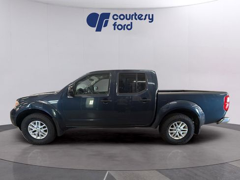 Used 2018 Nissan Frontier SV AWD/4WD image 4
