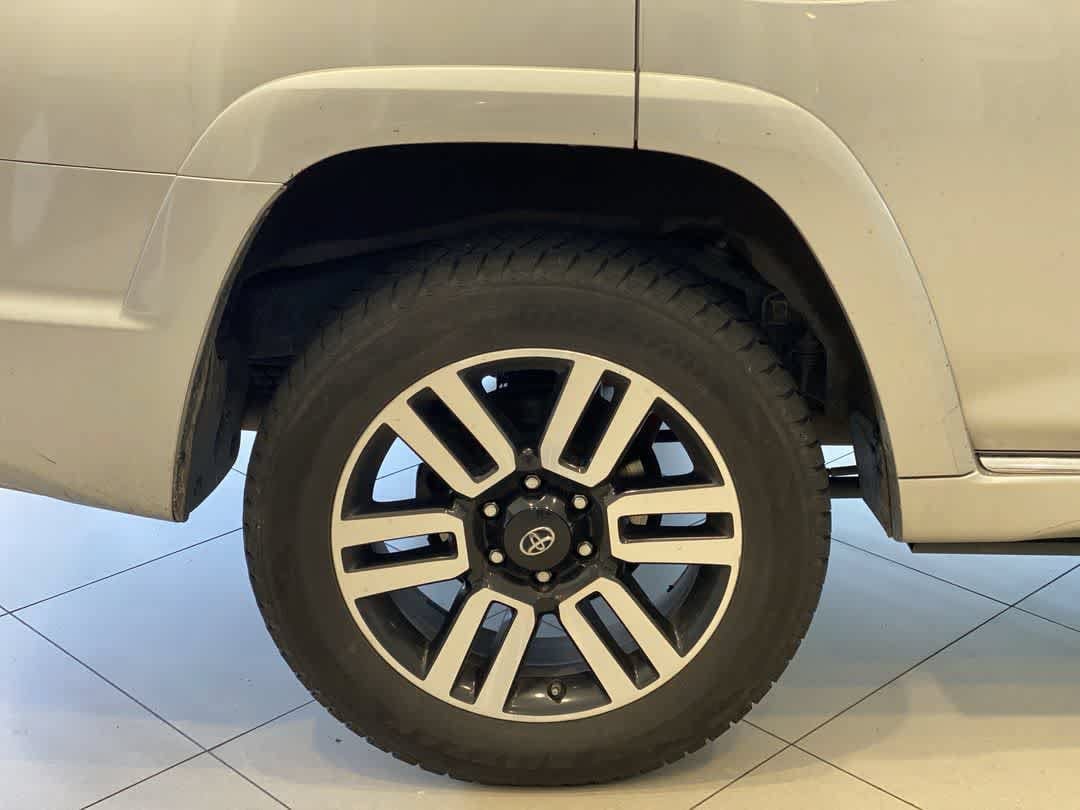 Used 2016 Toyota 4Runner Limited AWD/4WD image 12