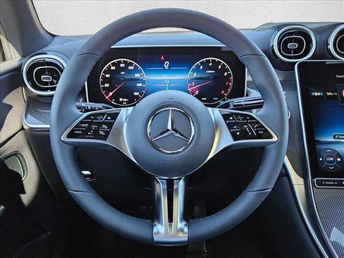 New 2026 Mercedes-Benz GLC 300 image 11