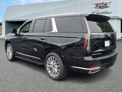 Certified 2023 Cadillac Escalade Premium Luxury AWD/4WD image 3