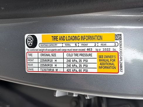 Used 2023 Chevrolet Equinox Premier image 6