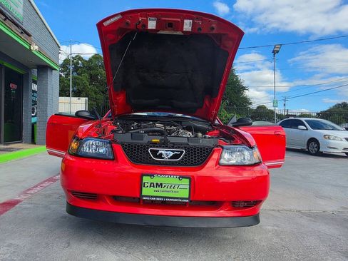 Used 2000 Ford Mustang Convertible RWD image 49
