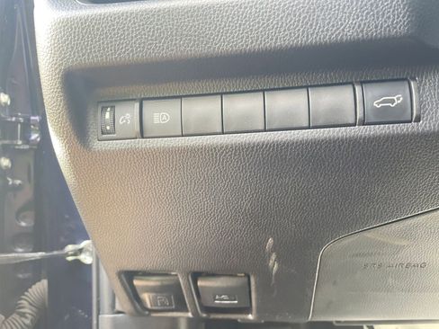 Used 2025 Toyota RAV4 XLE image 34