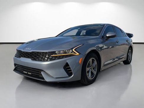 Used 2022 Kia K5 LXS FWD image 7