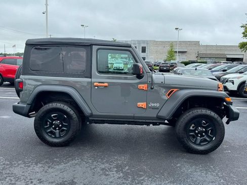 Used 2020 Jeep Wrangler Sport AWD/4WD image 2