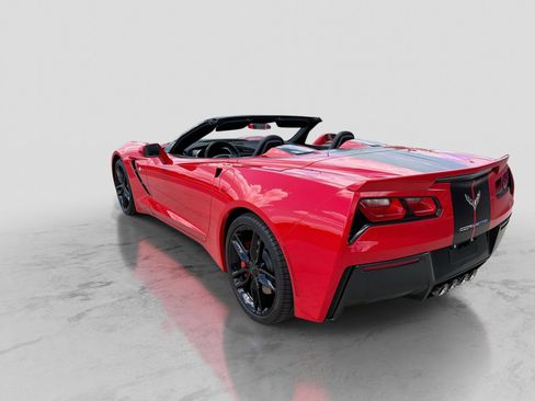 Used 2019 Chevrolet Corvette Stingray Convertible w/ 2LT Preferred Equipment Group RWD image 5