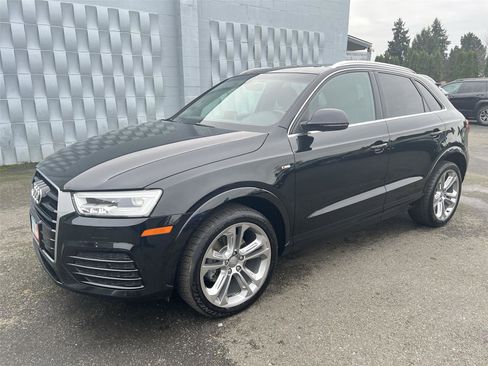 Used 2018 Audi Q3 2.0T Premium Plus w/ Premium Plus Package image 2