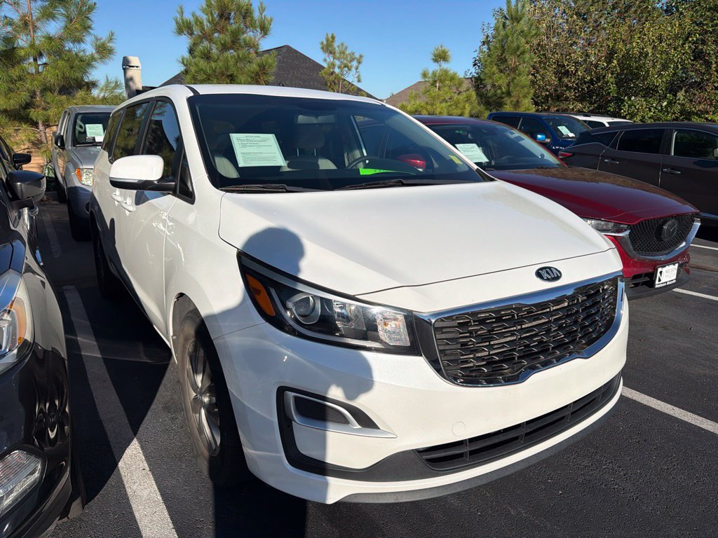 Used 2020 Kia Sedona L FWD image 2