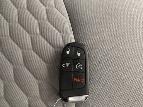 Used 2021 Chevrolet Equinox LS w/ LS Convenience Package FWD image 32