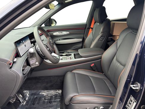 New 2026 Genesis GV70 2.5T Sport Prestige image 9