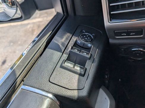 Used 2018 Ford F150 Platinum w/ Equipment Group 701A Luxury image 42