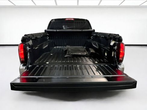 Used 2021 Toyota Tacoma TRD Off-Road AWD/4WD image 17
