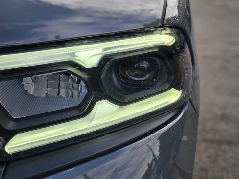 Used 2024 Dodge Durango GT image 10