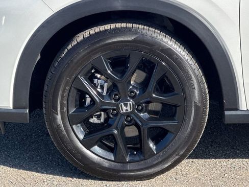 Certified 2025 Honda HR-V Sport image 28