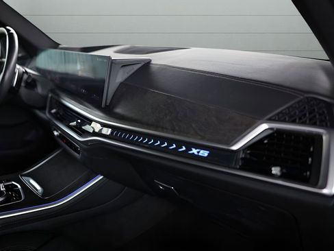 Used 2024 BMW X5 xDrive40i image 69