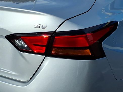 Used 2024 Nissan Altima 2.5 SV image 8