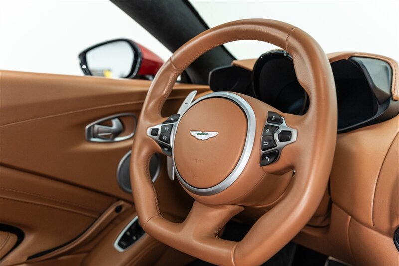 Used 2020 Aston Martin V8 Vantage Coupe RWD image 62
