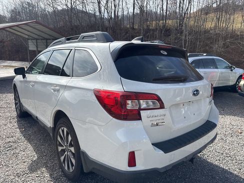 Used 2017 Subaru Outback 2.5i Limited image 3