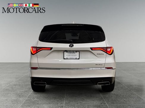 Certified 2024 Acura MDX SH-AWD image 4