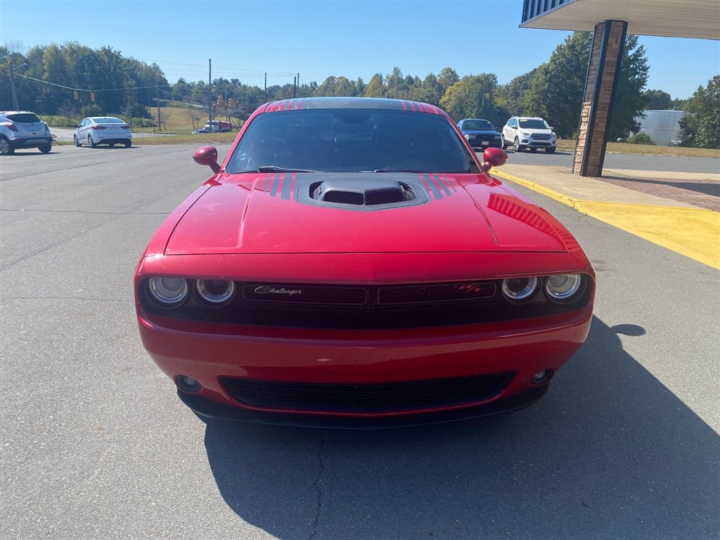 Used 2016 Dodge Challenger R/T Plus RWD image 2