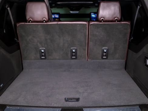 Used 2023 Cadillac Escalade ESV Premium Luxury Platinum AWD/4WD image 40