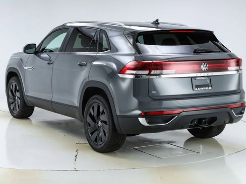 New 2026 Volkswagen Atlas Cross Sport SE image 7