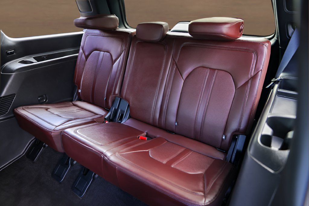 Used 2023 Ford Expedition Limited RWD image 26