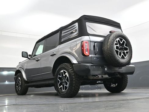 Used 2021 Ford Bronco Outer Banks AWD/4WD image 39