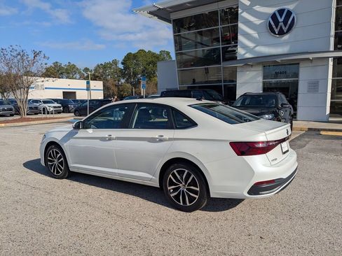 New 2026 Volkswagen Jetta SE image 6