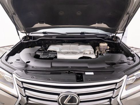 Used 2016 Lexus LX 570 4WD image 31